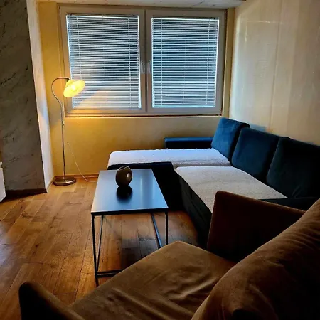 35 Luxury Apartment *